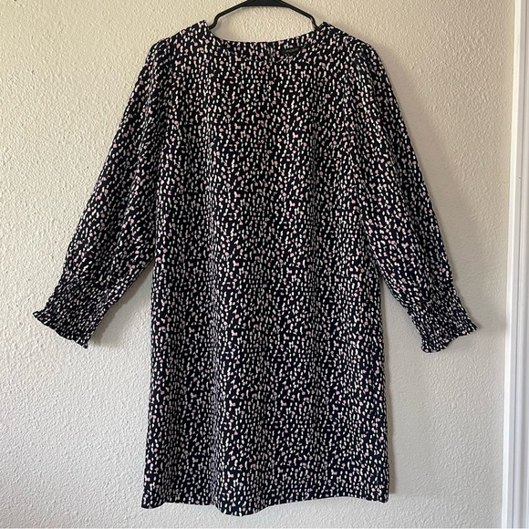 Ann Taylor Factory Dresses & Skirts - Ann Taylor Shift Dress Women’s 4 Multicolor Spots Relaxed Ruched Cuff Round Neck